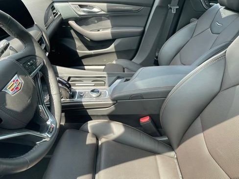 Used 2026 Cadillac CT5 V AWD/4WD image 9