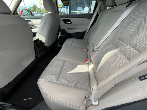 Used 2025 Nissan Rogue SV AWD/4WD image 28
