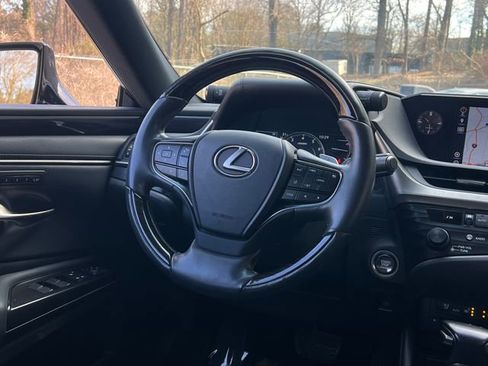 Used 2019 Lexus ES 350 w/ Premium Package image 17