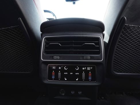 Used 2020 Audi SQ7 Prestige image 42