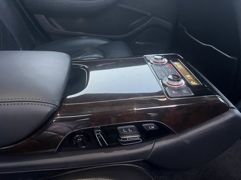 Used 2015 Audi A8 L 4.0T w/ Premium Package image 27