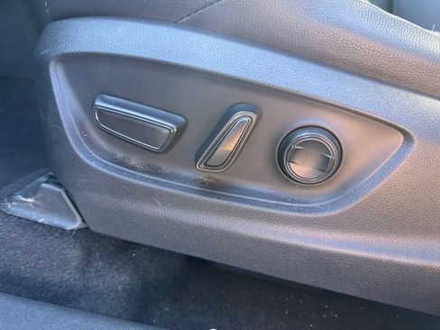 Used 2023 Subaru Solterra AWD image 13