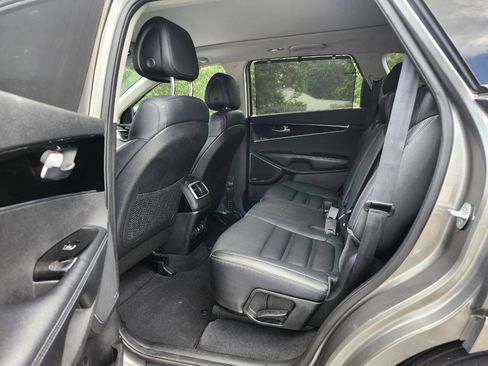 Used 2016 Kia Sorento SX AWD/4WD image 5