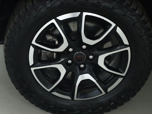 Used 2025 Jeep Compass Trailhawk image 37