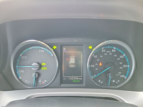 Used 2018 Toyota RAV4 Limited w/ Advanced Technology Package AWD/4WD image 24
