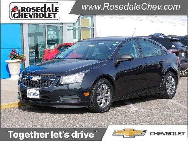 Used 2014 Chevrolet Cruze LS FWD image 1
