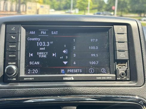 Used 2019 Dodge Grand Caravan SXT FWD image 28