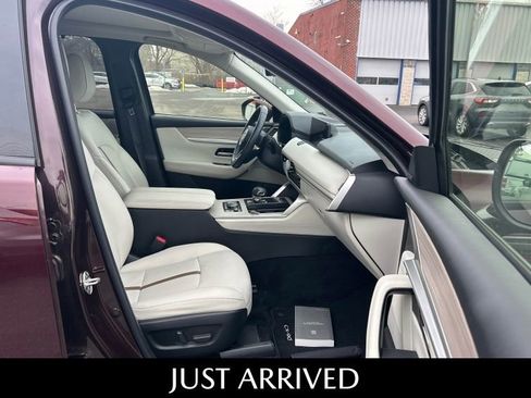 Certified 2024 MAZDA CX-90 3.3 Turbo w/ Premium Plus Pkg image 9