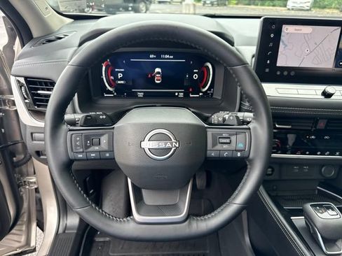 Used 2025 Nissan Rogue Platinum w/ Platinum Premium Package AWD/4WD image 19