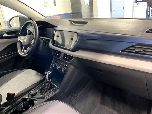 Used 2022 Volkswagen Taos SE w/ Panoramic Sunroof Package AWD/4WD image 14