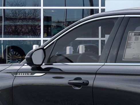 New 2025 Lincoln Corsair AWD w/ Equipment Group 101A image 20