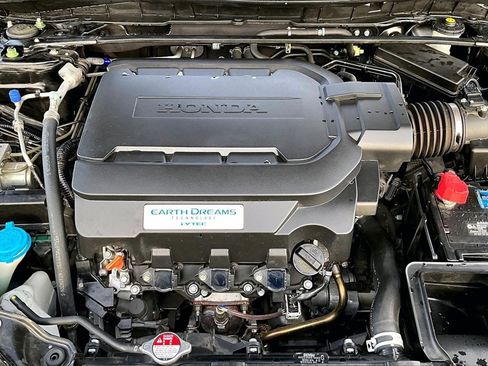 Used 2017 Honda Accord EX-L image 32