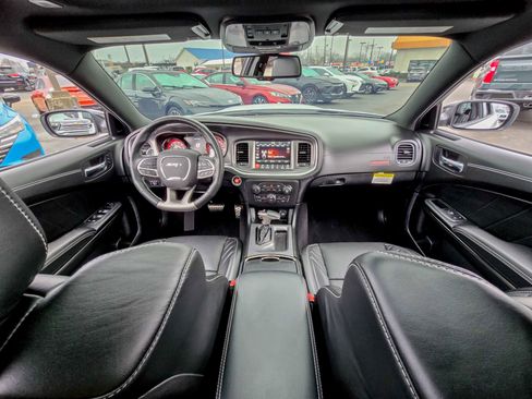 Used 2023 Dodge Charger SRT Hellcat w/ Harman/Kardon Audio Group image 2