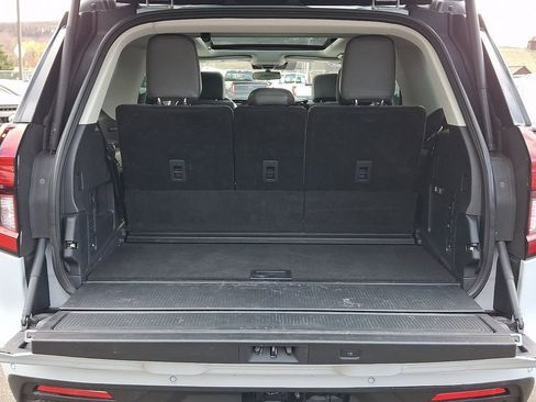Certified 2025 Ford Expedition Active AWD/4WD image 29