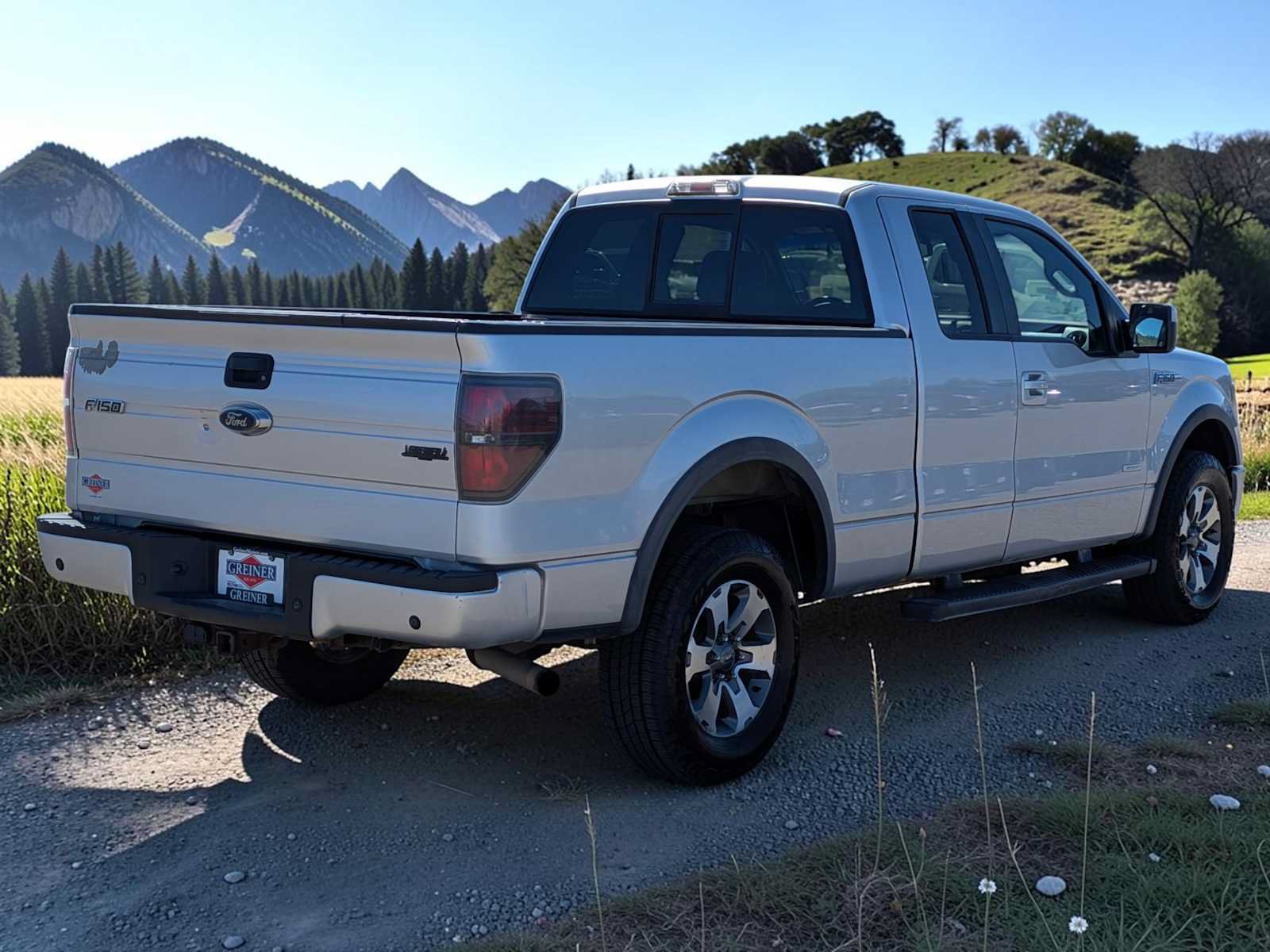 Used 2014 Ford F150 FX4 w/ Equipment Group 402A Luxury AWD/4WD image 6