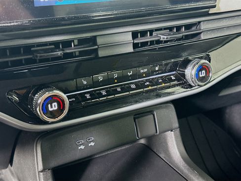 Used 2025 Honda Prologue Eco image 24