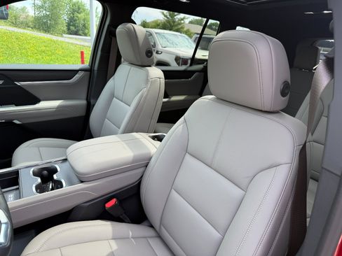 New 2026 GMC Acadia Elevation w/ Black Edition AWD/4WD image 14