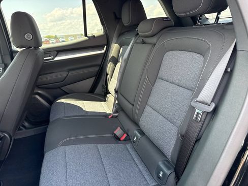 New 2027 GMC Terrain Elevation w/ Technology Package II AWD/4WD image 30
