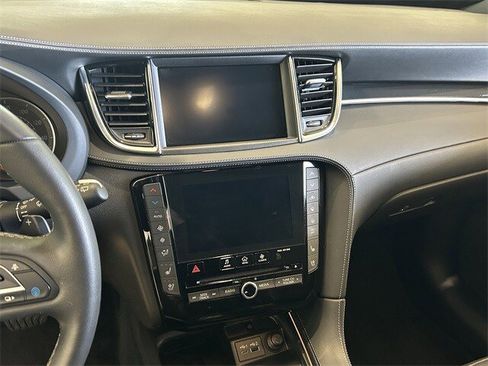 Certified 2025 INFINITI QX50 Sport image 25