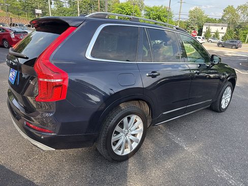 Used 2016 Volvo XC90 T6 Momentum w/ Vision Package AWD/4WD image 4