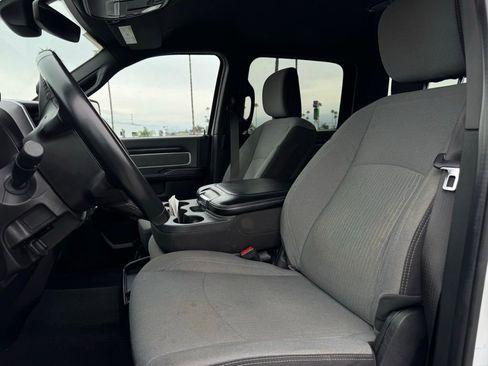 Used 2023 RAM 2500 Big Horn w/ Level 1 Equipment Group image 5