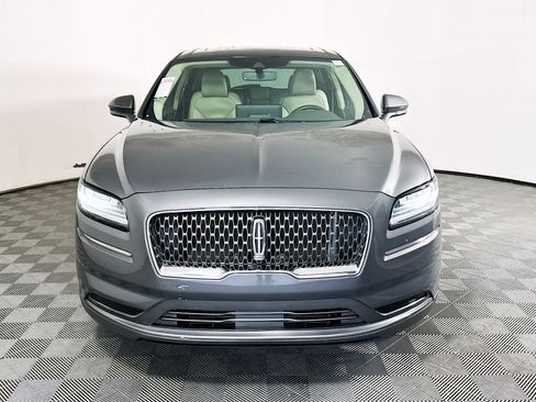 Used 2022 Lincoln Nautilus Reserve w/ Monochromatic Package FWD image 8