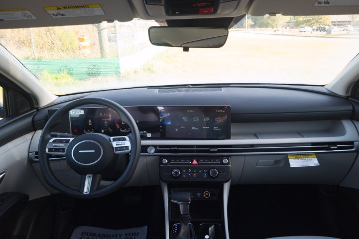 New 2026 Hyundai Tucson SE FWD image 17