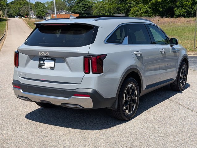 Used 2025 Kia Sorento S w/ Panoramic Sunroof Package FWD image 14