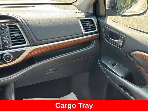 Used 2018 Toyota Highlander Limited AWD/4WD image 21