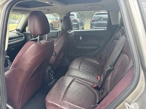 Used 2017 MINI Cooper Clubman image 10