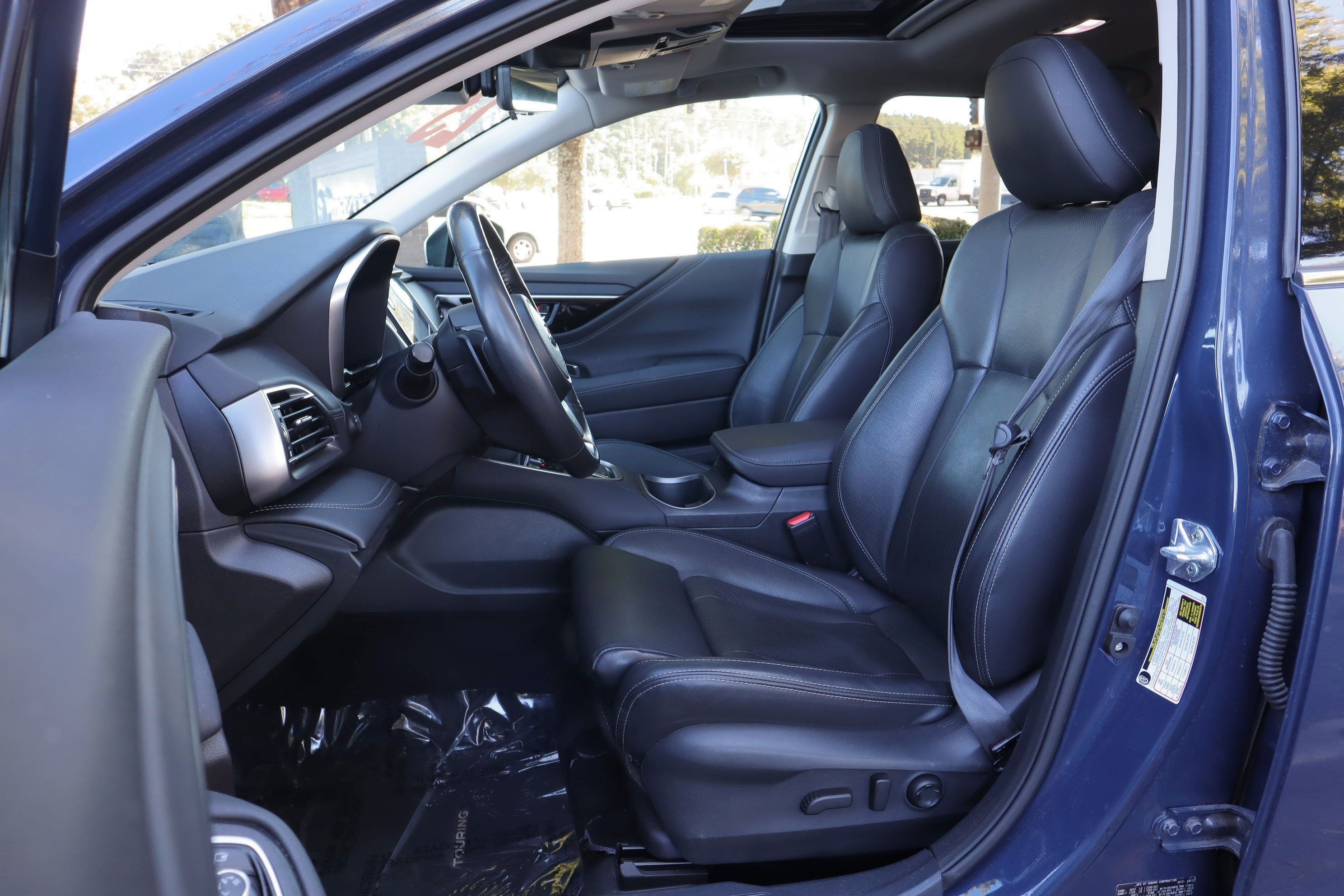 Used 2023 Subaru Outback Touring AWD/4WD image 9