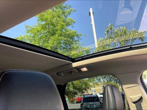 Used 2020 Ford Escape SEL FWD image 22