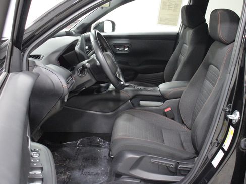Used 2026 Honda HR-V Sport image 3