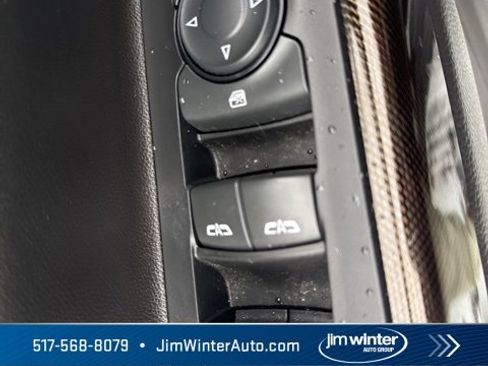 Certified 2023 GMC Acadia AT4 image 23