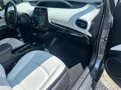 Used 2022 Toyota Prius XLE FWD image 15
