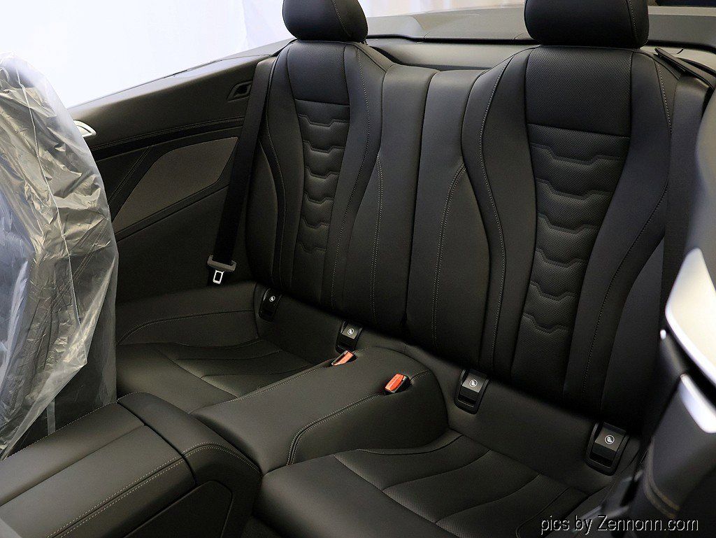 Used 2026 BMW 840i xDrive Convertible w/ Comfort Seating Package AWD/4WD image 13