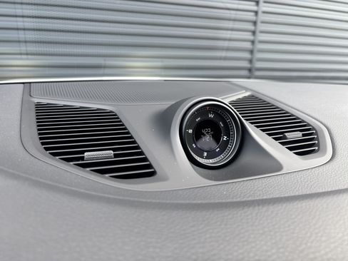 New 2026 Porsche Cayenne AWD/4WD image 25