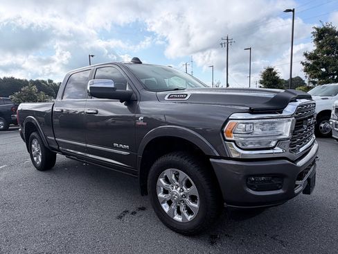 Used 2020 RAM 2500 Limited AWD/4WD image 2