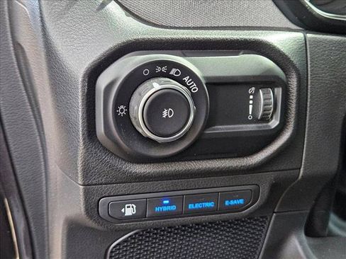 Used 2024 Jeep Wrangler Unlimited AWD/4WD image 24