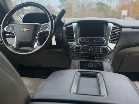 Used 2016 Chevrolet Tahoe LT image 11