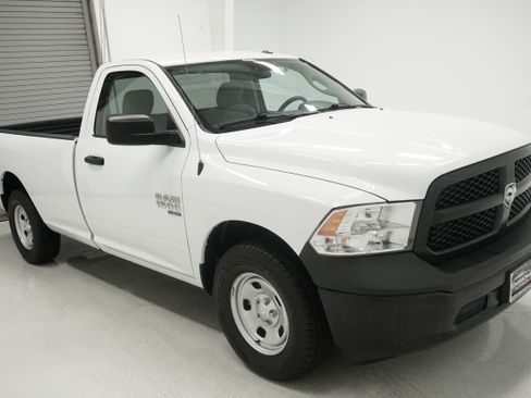 Used 2019 RAM 1500 Tradesman w/ Popular Equipment Group RWD image 3