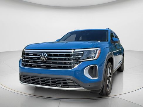 Certified 2026 Volkswagen Atlas SEL AWD/4WD image 9