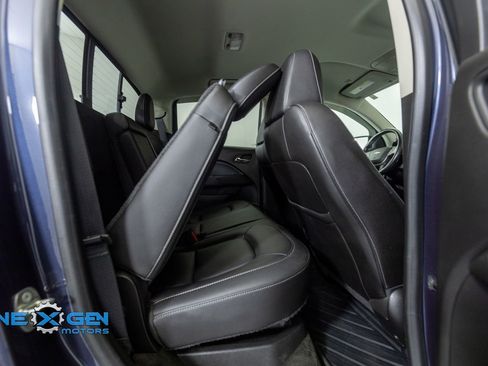 Used 2018 Chevrolet Colorado Z71 w/ Centennial Edition AWD/4WD image 38