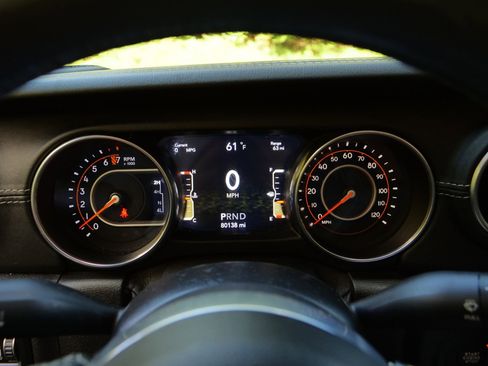 Used 2020 Jeep Gladiator Overland image 10