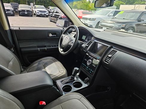Used 2019 Ford Flex Limited w/ Limited Appearance Package image 10
