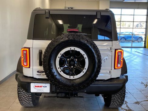 Certified 2022 Ford Bronco Badlands image 6