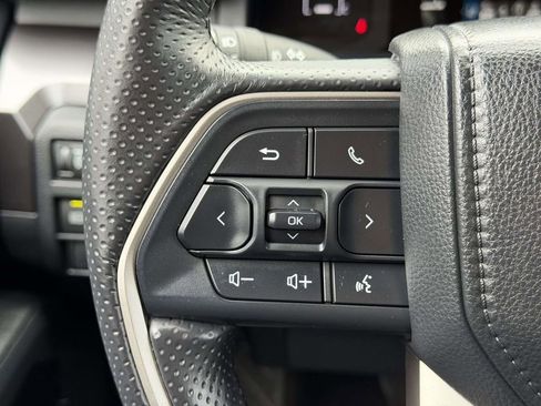 Used 2025 Toyota 4Runner SR5 image 9