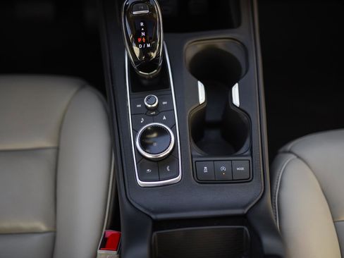 Used 2022 Cadillac XT4 Premium Luxury w/ Enhanced Visibility Package image 36