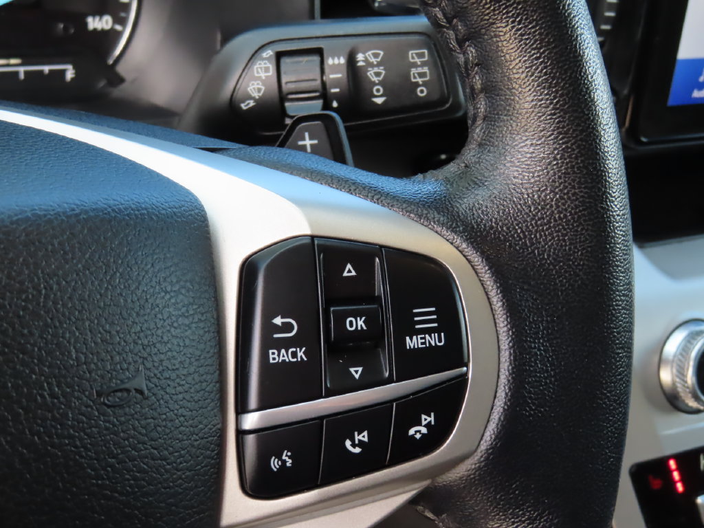 Used 2021 Ford Explorer XLT AWD/4WD image 12