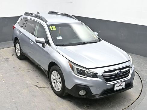 Used 2018 Subaru Outback 2.5i Premium image 22